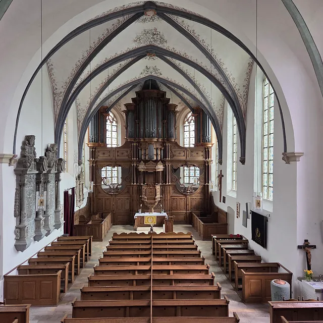 Innenraum St. Othmar-Kirche Dinker